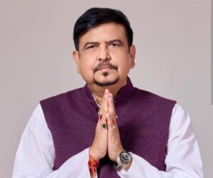 ১০ ঘন্টা জেরার পরে গ্রেফতার সুজিত বসু